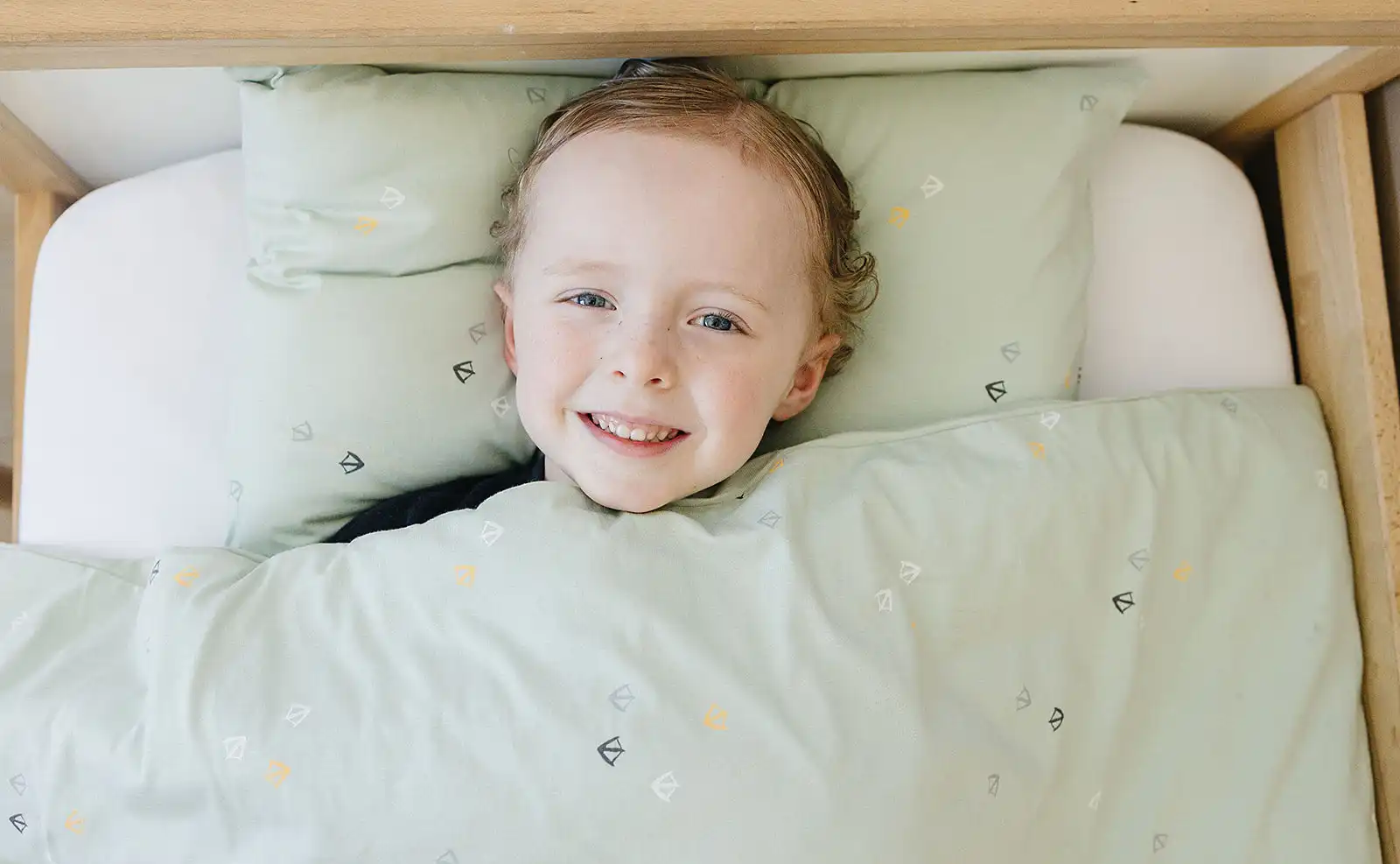 Alternative view of Ecolino® Duvet Cover, 100% Organic Cotton, Crib or Toddler, Goose